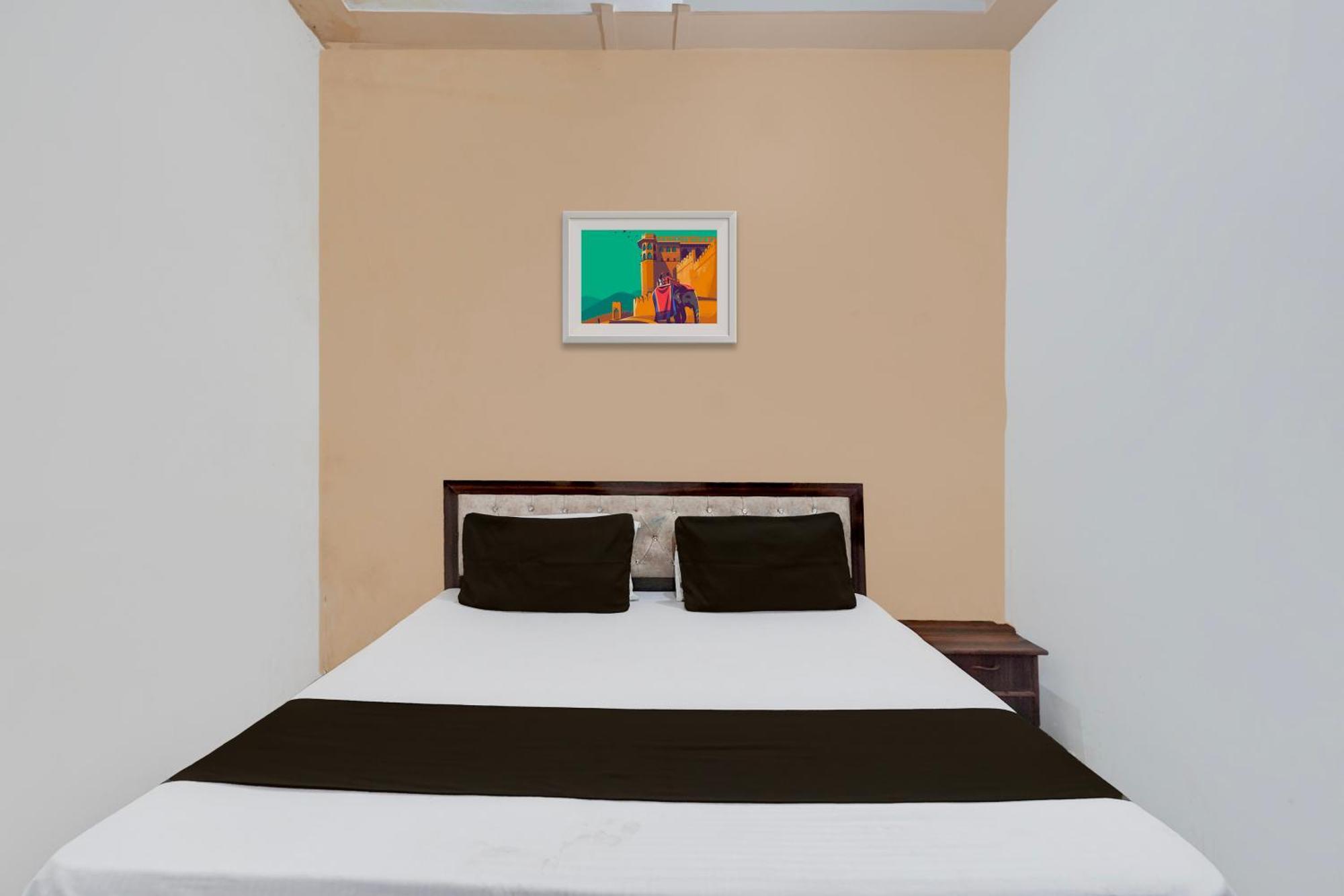 Oyo Hotel Maharaja Palace Meerut Bagian luar foto