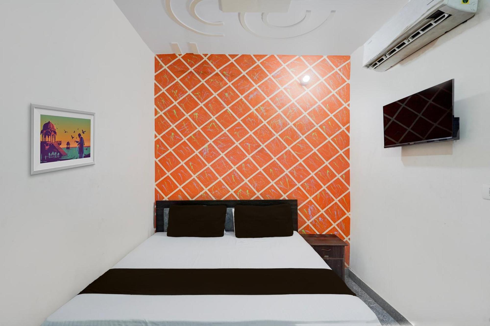 Oyo Hotel Maharaja Palace Meerut Bagian luar foto